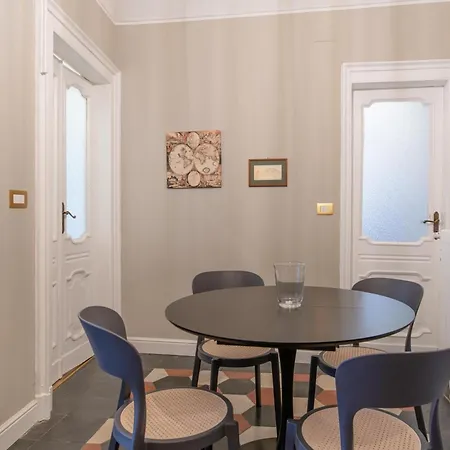 Enjoy Center, Ac, 2 Apartment *